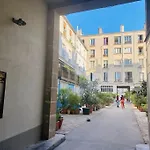 CHARMANT appt lumineux avec JOLIE DÉCO à PARIS