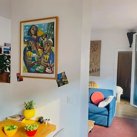 Appt Lumineux Avec Jolie Deco A Apartment Paris